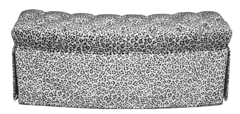 TUFTED CURVED BENCH